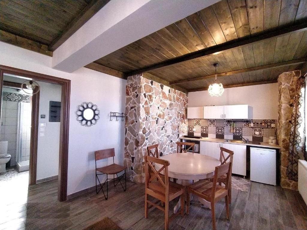Rustic House Apartment Émbonas Exterior foto
